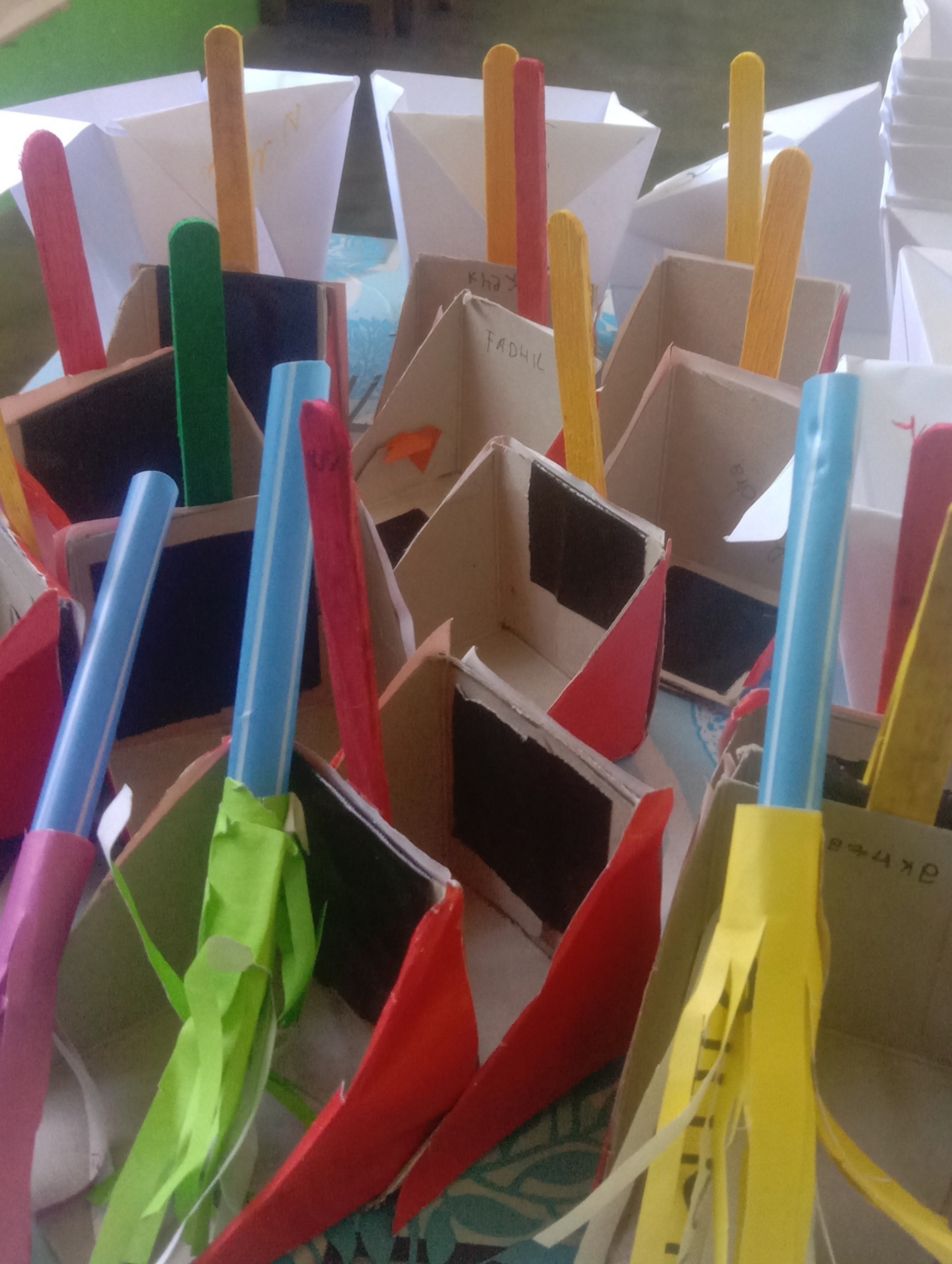 Tema kebersihan lingkungan