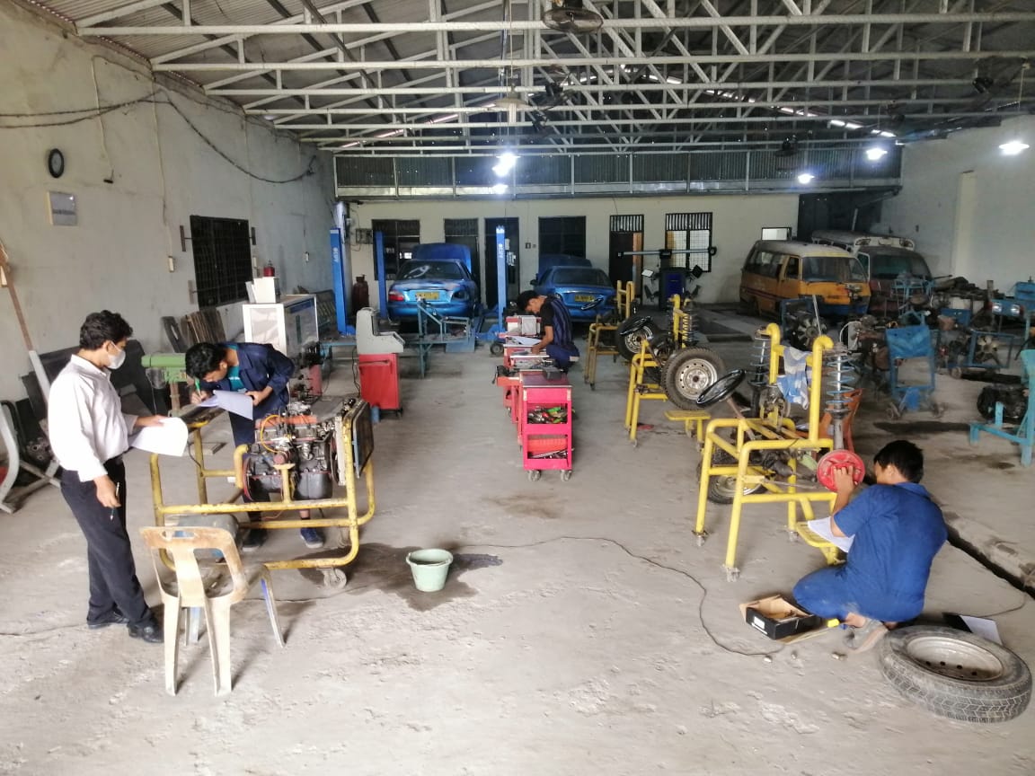JURUSAN TEKNIK KENDARAAN RINGAN OTOMOTIF