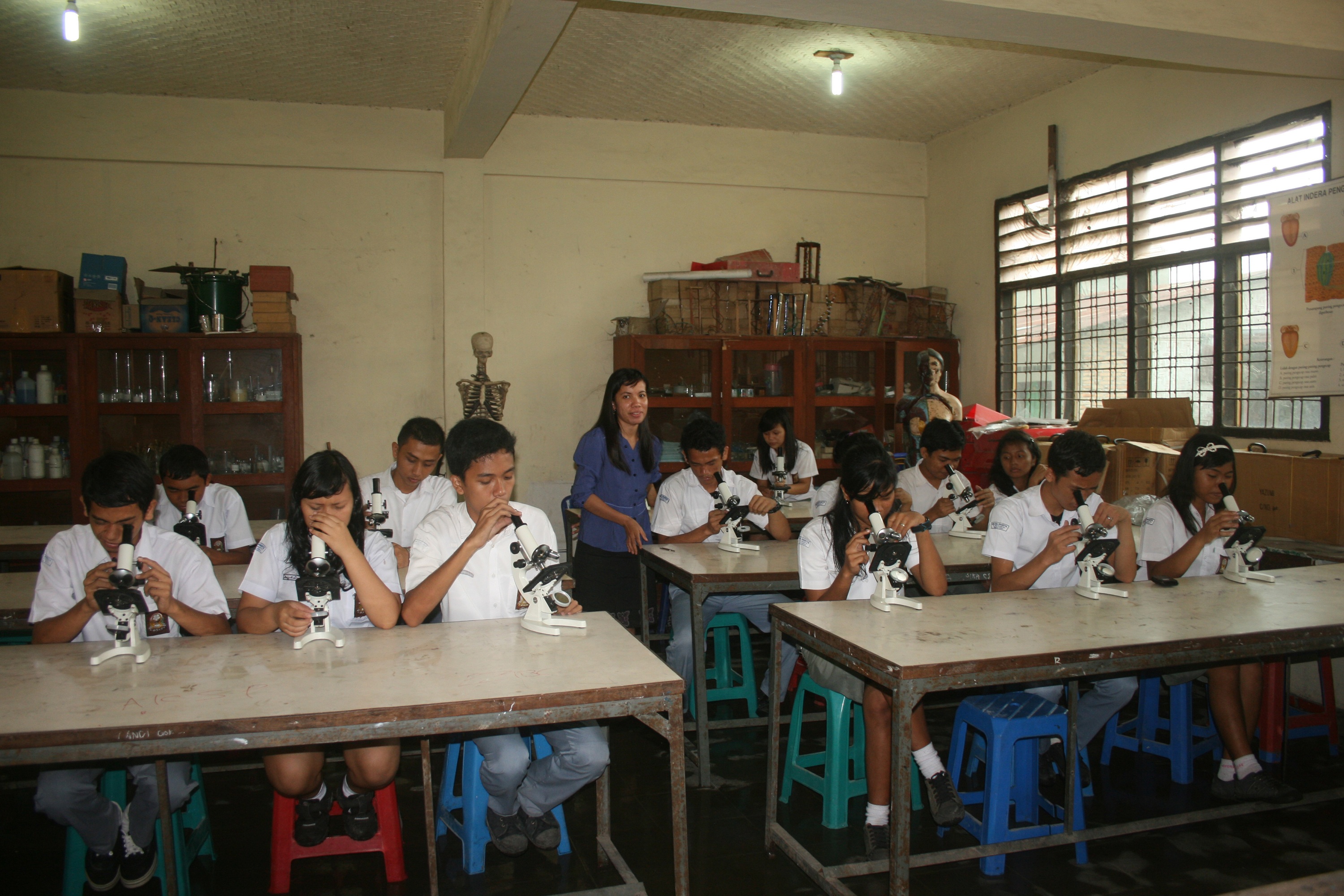 RUANG LAB. FISIKA