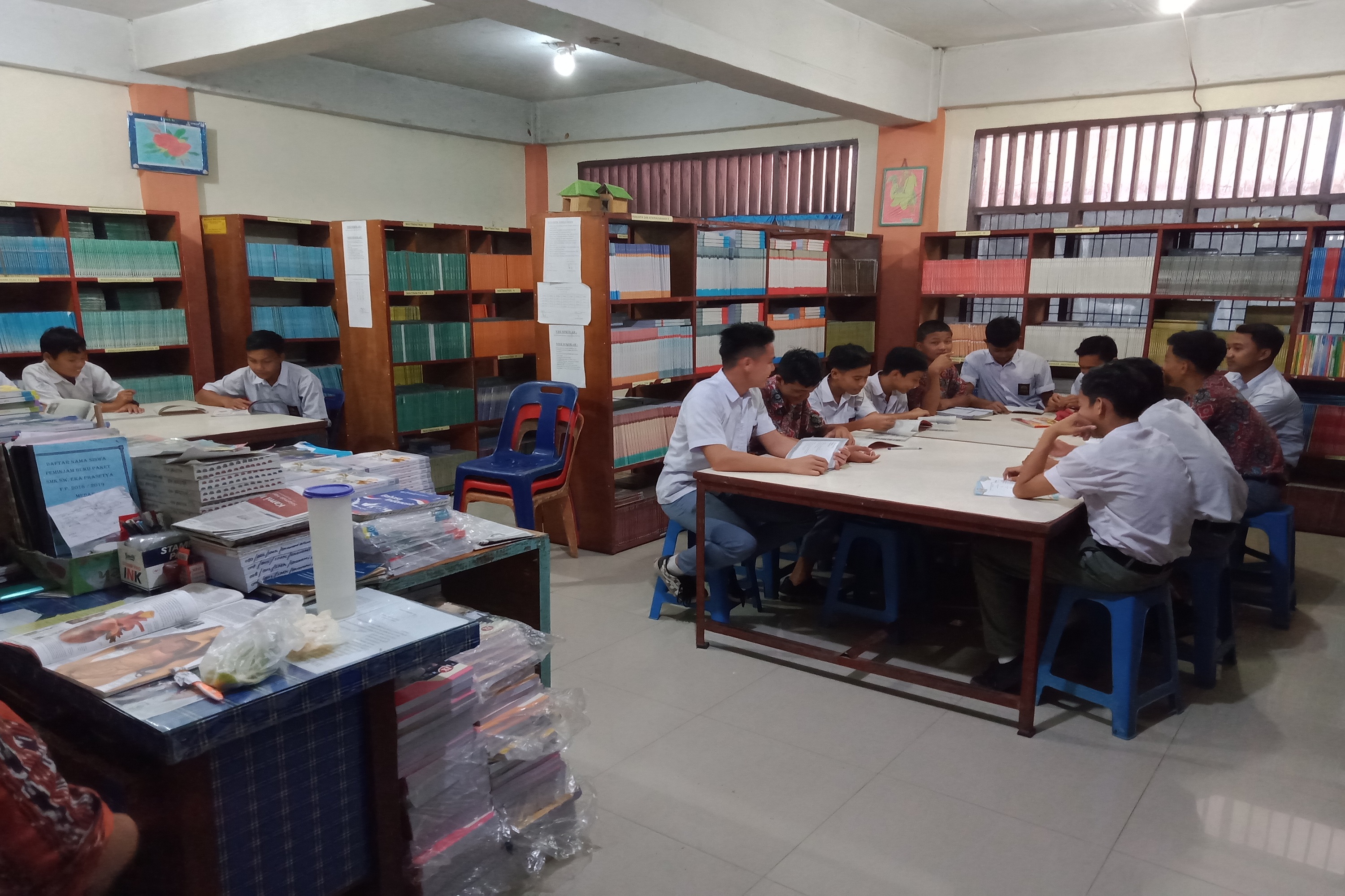 RUANG PERPUSTAKAAN